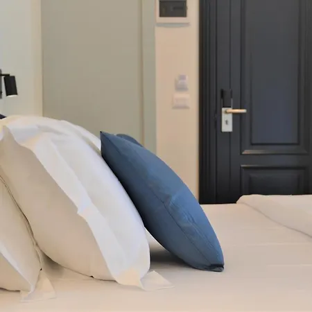 Old Town Hotel 3*