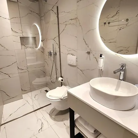 Old Town Hotel 3*